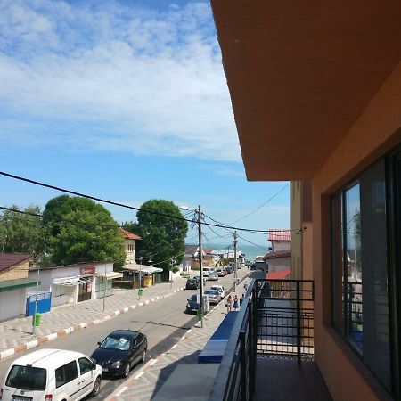 Hotel Vila Isabela à Costinesti Extérieur photo